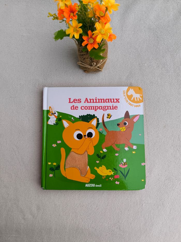 Livre Les animaux de compagnie Auzou