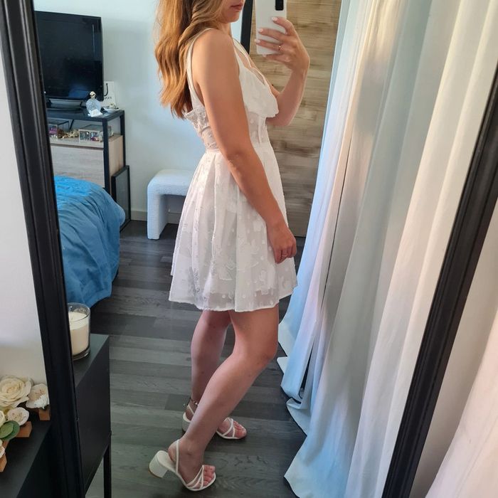 Robe de mariée courte blanche 🤍 - photo numéro 3