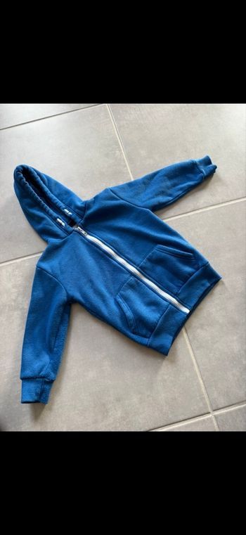 Veste / Gilet capuche Taille 3 ans