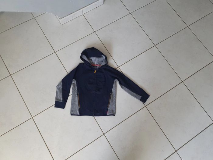 Veste zippée garçon okaidi 10 ans v1