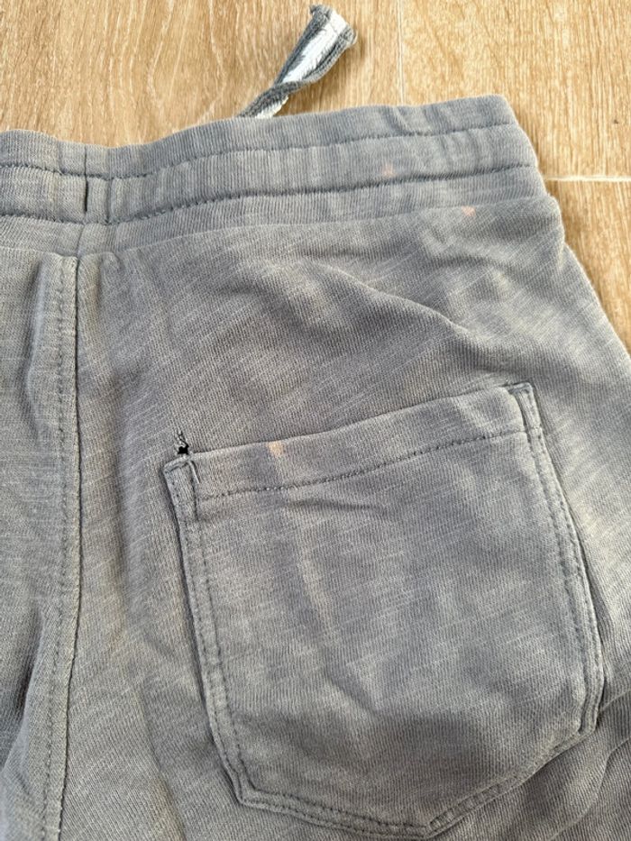 🚗 Short garçon Kiabi 8ans+ - photo numéro 3