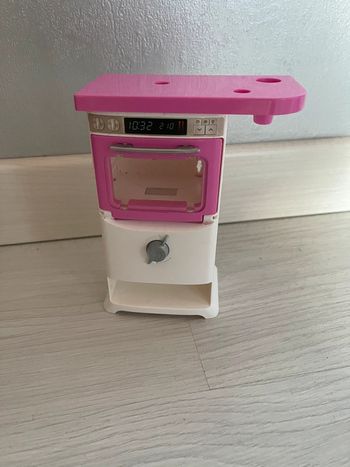Meuble four poupée Barbie