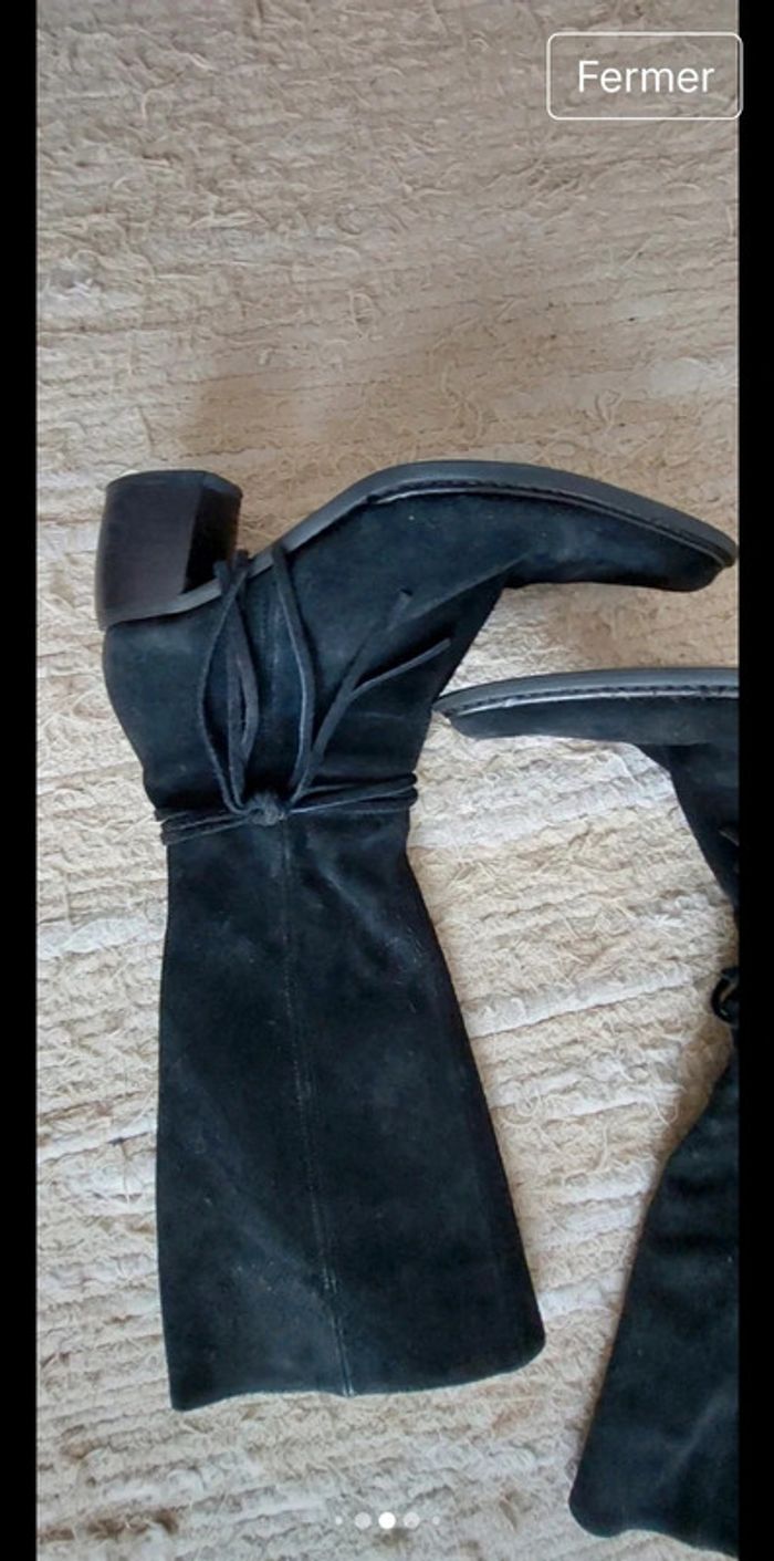 Superbes bottes cuir daim
vintage Atrai Portugal taille 36 - photo numéro 3