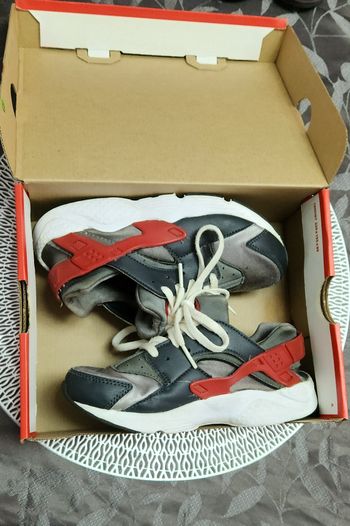 Basket nike huarache taille 33