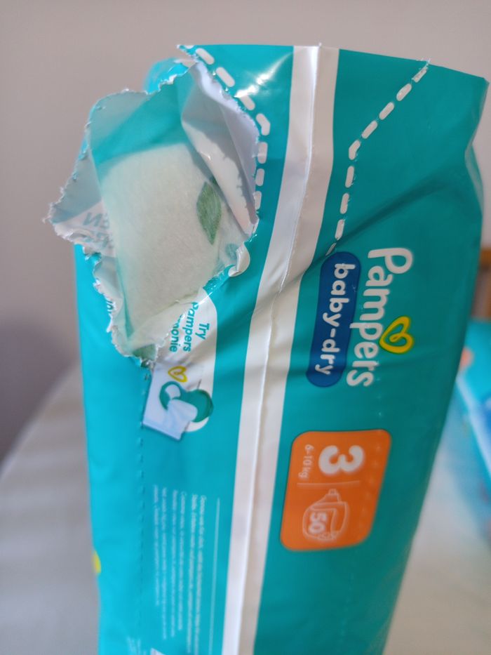 6 paquet de couche Pampers taille 3 a 36€ - photo numéro 2