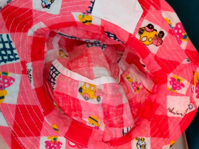 Bob enfant à carreaux rouges & motifs véhicules – Taille 50 cm - photo numéro 3