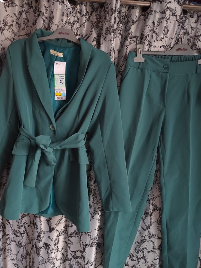 Ensemble veste et pantalon vert d'eau taille 40 neuf - photo numéro 7