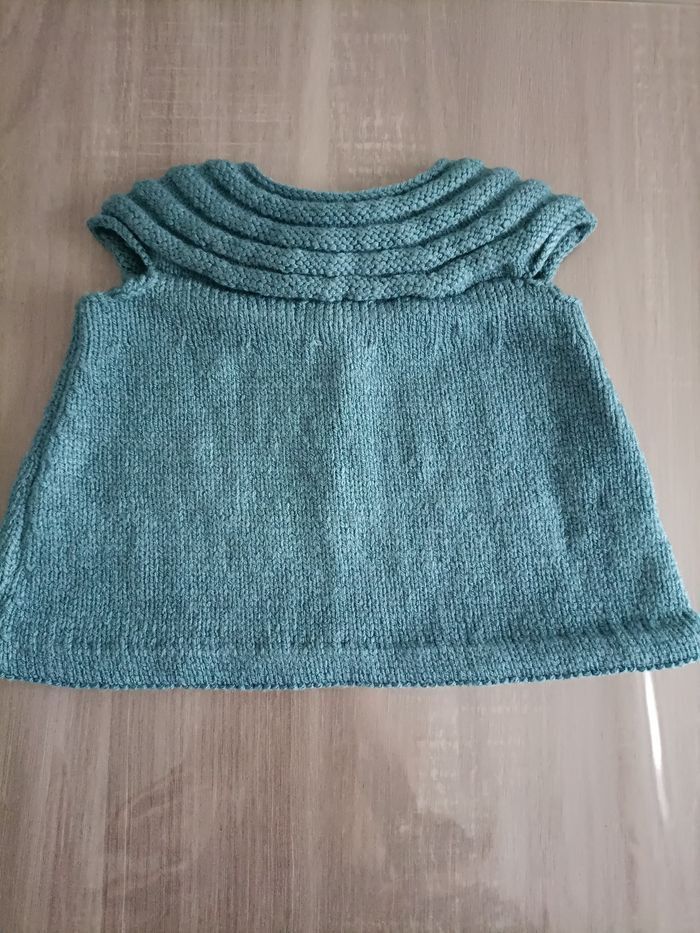 Magnifique robe en laine avec son bandeau assorti 1 mois