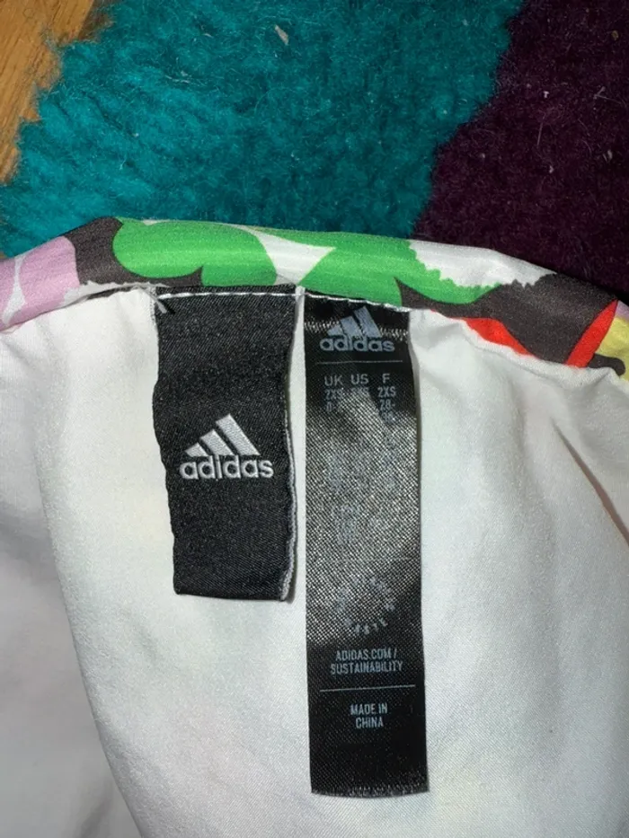 Veste en très bon état adidas taille 2XS - photo numéro 8
