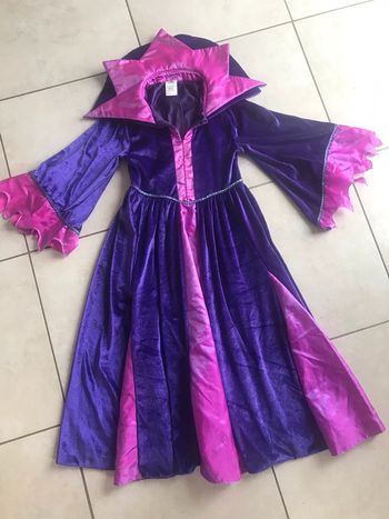 Robe malefique 9/10 ans
