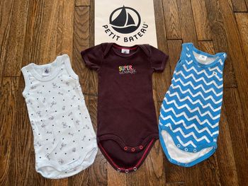 Lot body petit bateau 3 mois