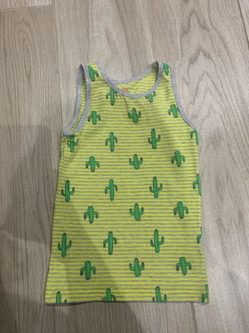 T-shirt sans manches