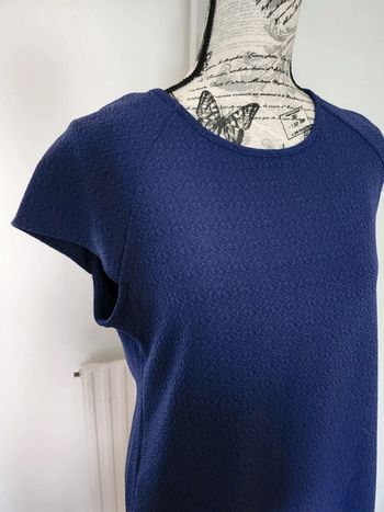 Très Jolie robe bleue marine de marque Boohoo et de taille 40