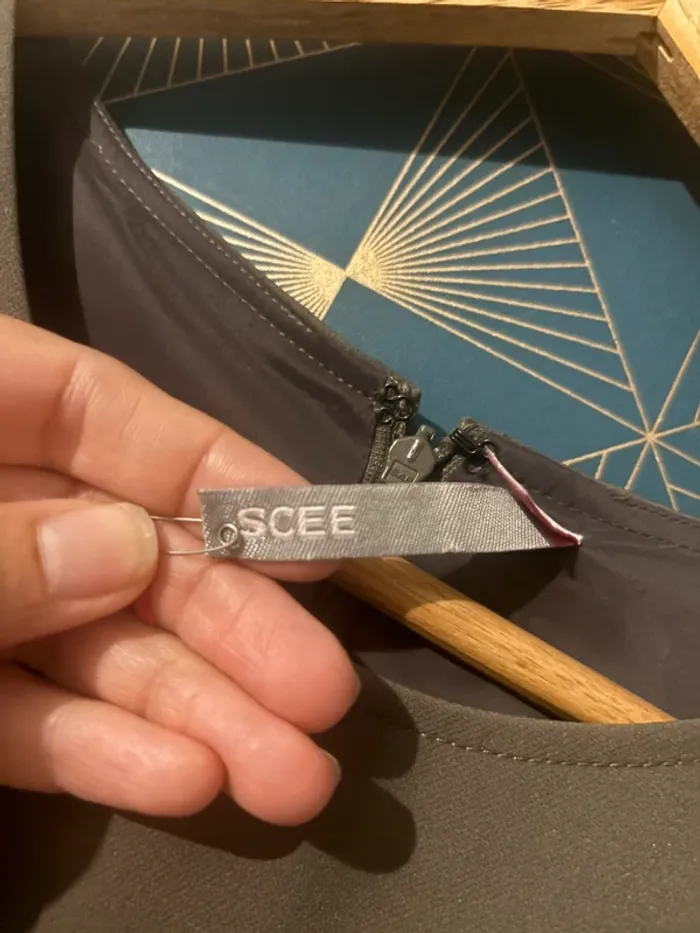 Robe droite neuve Scee - photo numéro 5