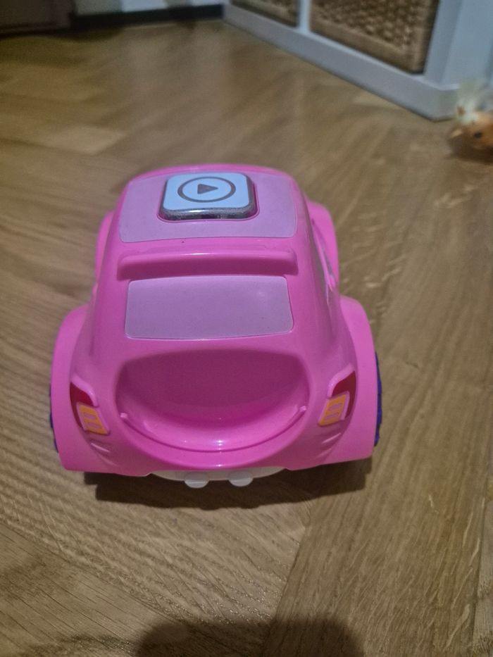 Petite voiture électrique 1er âge télécommandée - photo numéro 3