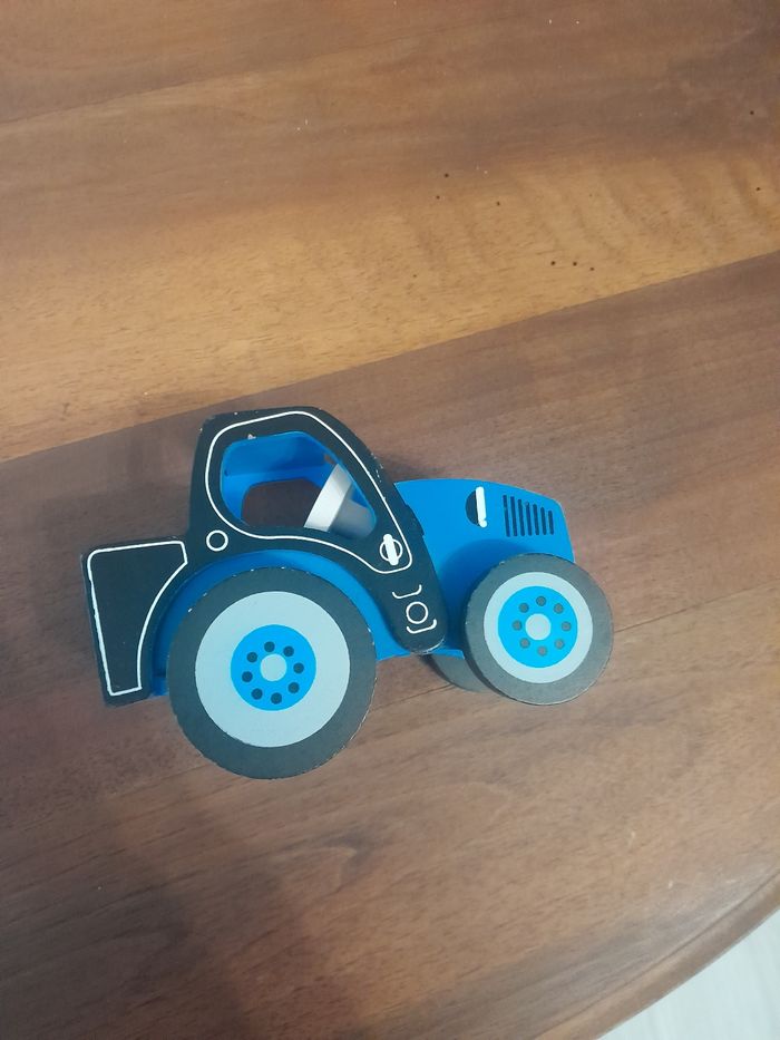 Tracteur en bois - photo numéro 3