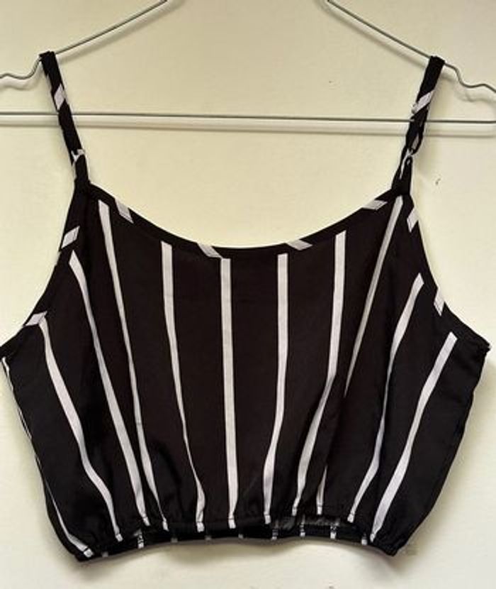Ensemble short et petit haut - photo numéro 3
