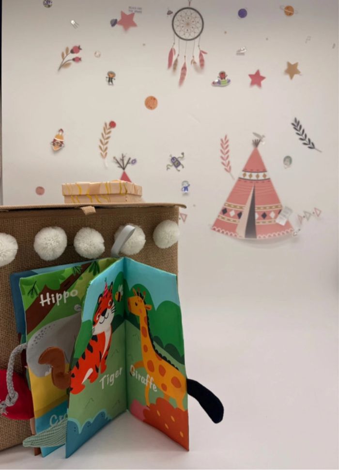 Livre d’éveil anglais bébé en tissu au choix | Jouet sensoriel 0-12 mois - photo numéro 7