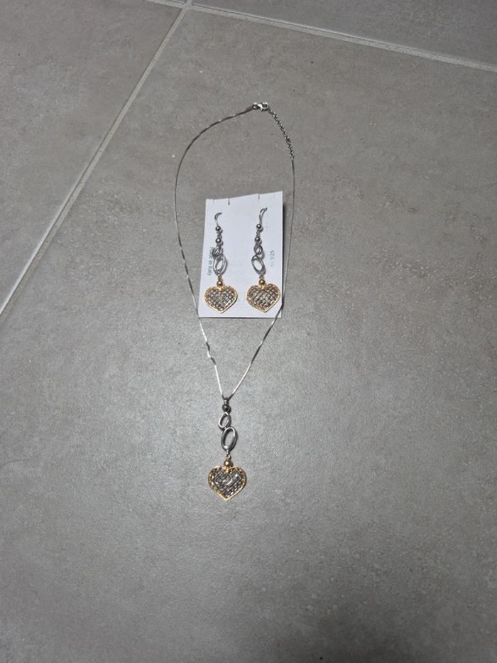 Parure collier et boucles d'oreilles