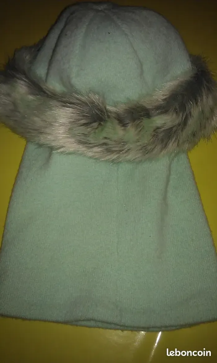 Bonnet passe montagne avec fourrure femme - photo numéro 3