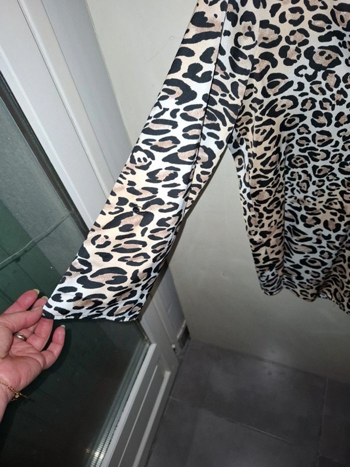Stradivarius jolie blouse leopard 38.40 - photo numéro 3