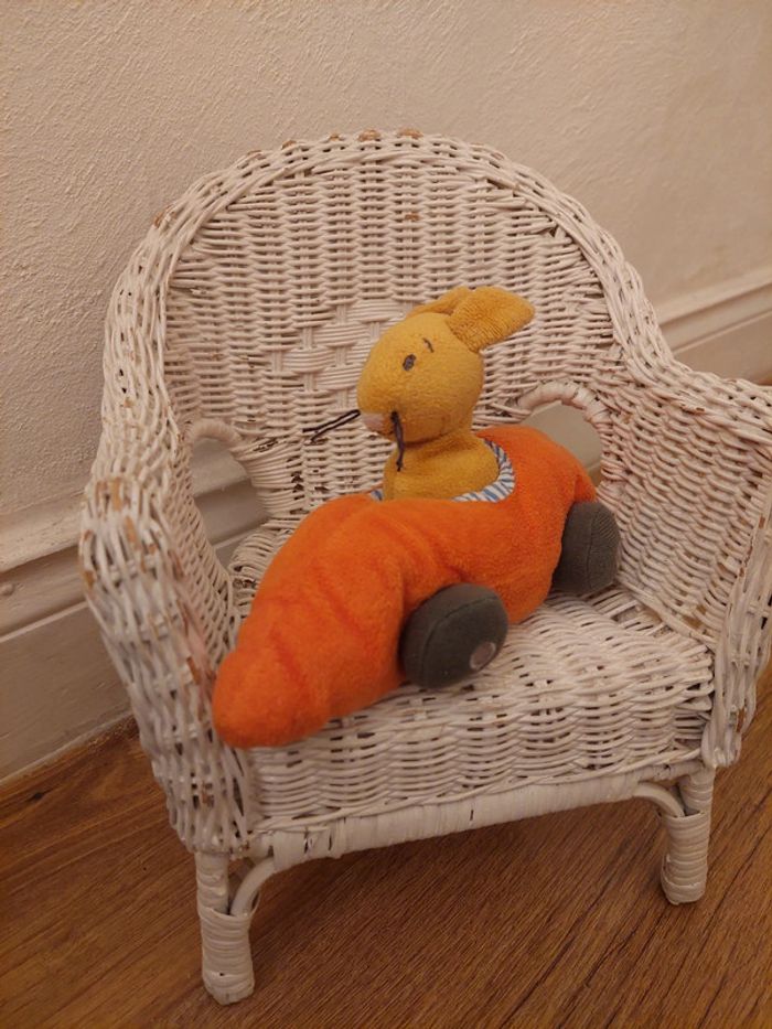 P1 - Peluche voiture lapin Ikea