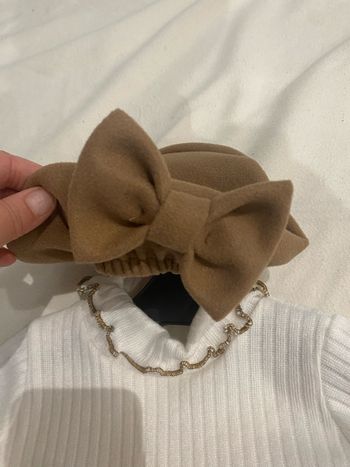 Robe avec béret et noeud