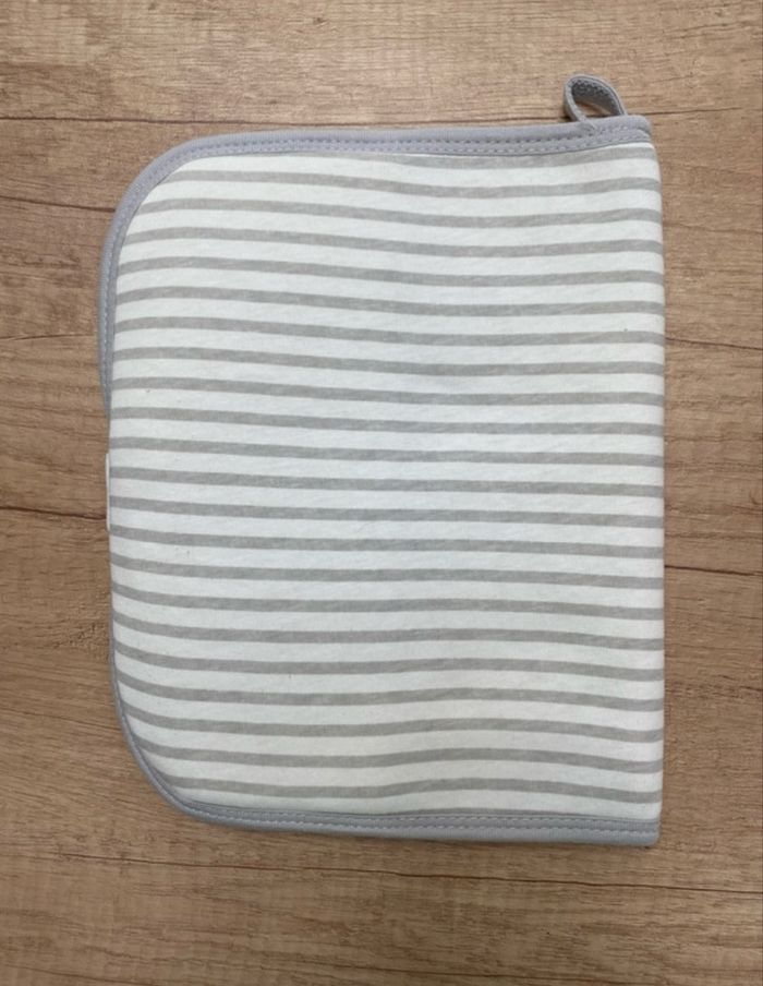 Protège carnet de santé - photo numéro 2