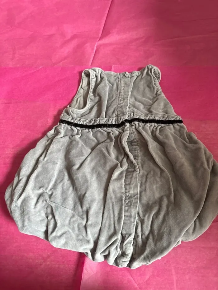 Robe grise et noir - photo numéro 2