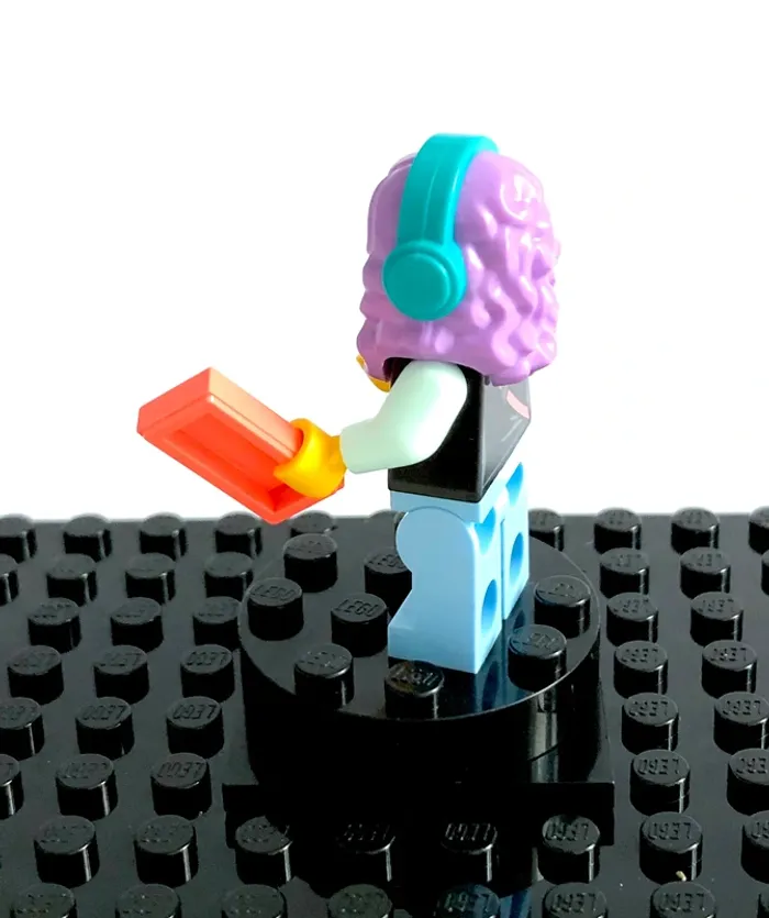 LEGO Hidden Side - Parker L. Jackson, headphones - photo numéro 3