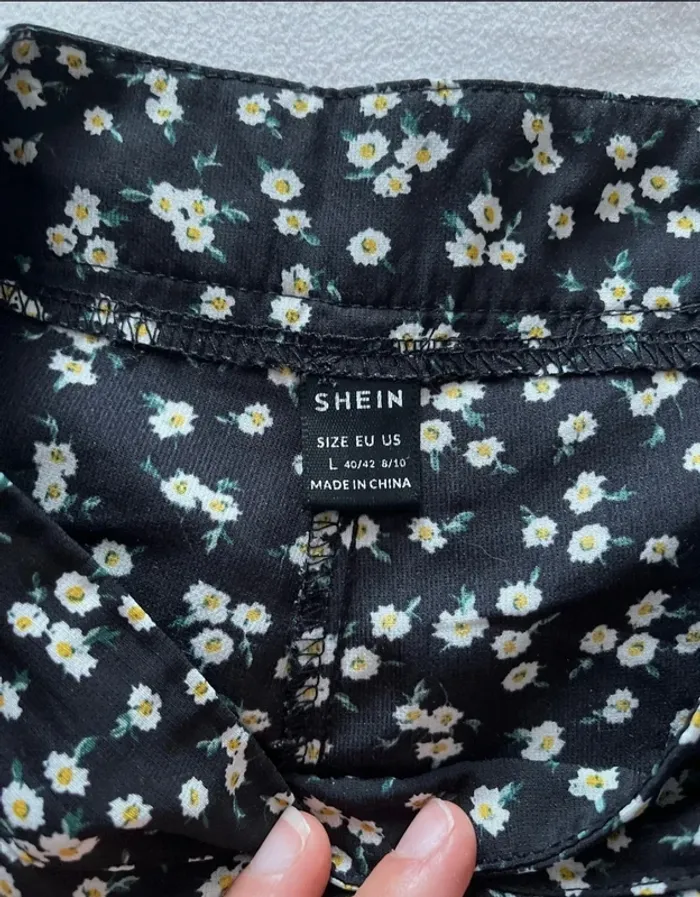 Pantalon fluide fleuri - photo numéro 3