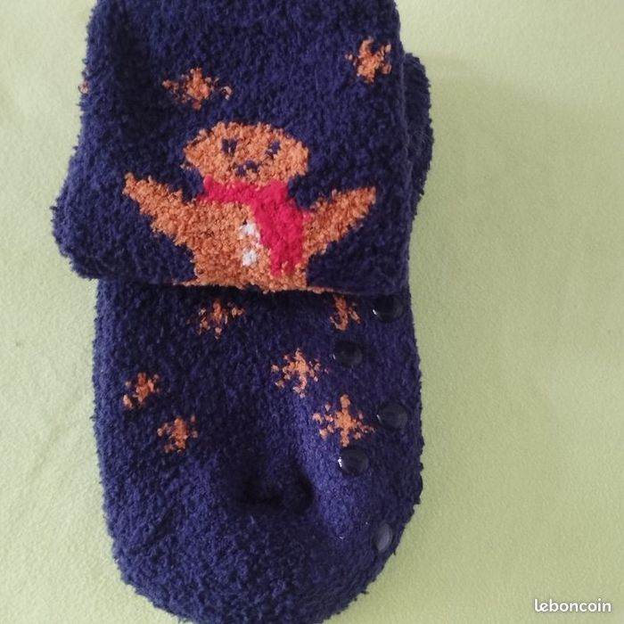 Chaussons chaussettes Neuf 35/37 - photo numéro 4