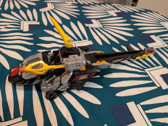 Dino switch and Go velociraptor