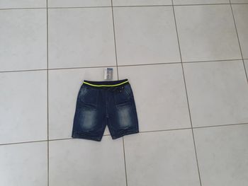 Short garçon jean 8 ans Neuf HIZ