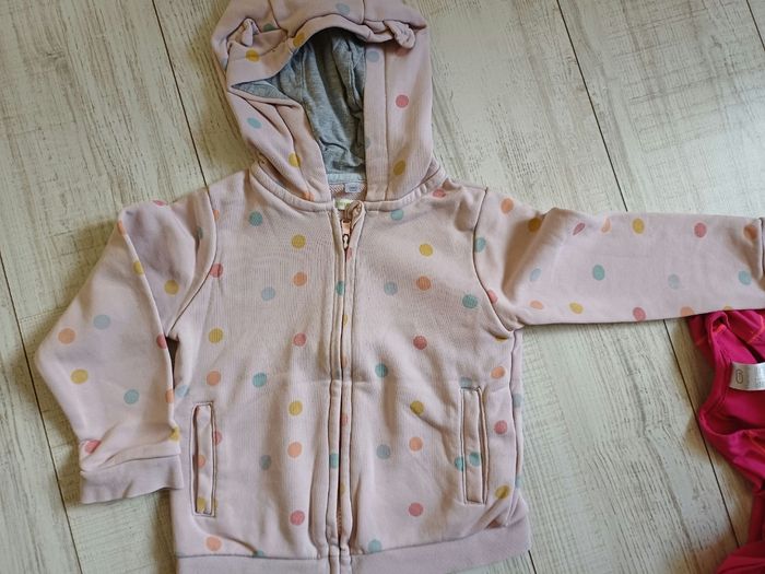 Lot sweat vertbaudet et T shirt rose 6 ans kalenji - photo numéro 5