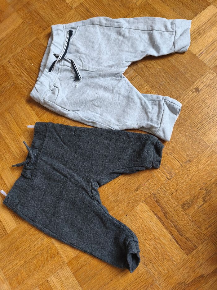 Lot de 2 pantalons joggings 6 mois garçon gris C&A tapé à l'oeil TAO