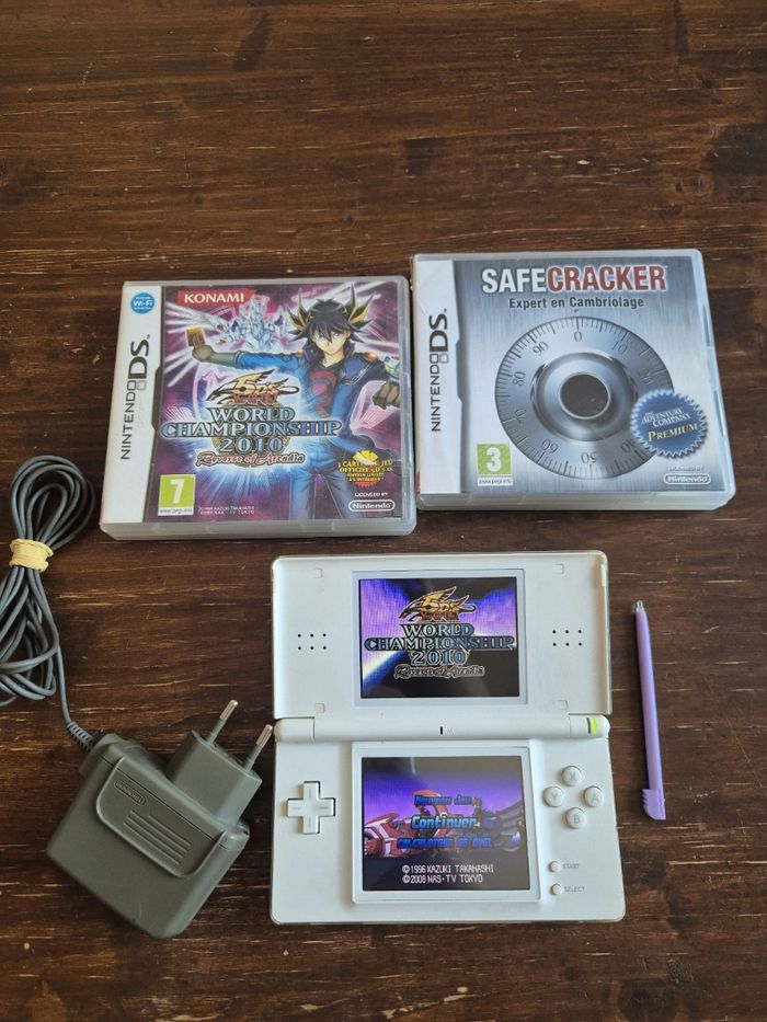 Nintendo ds lite blanche et jeux