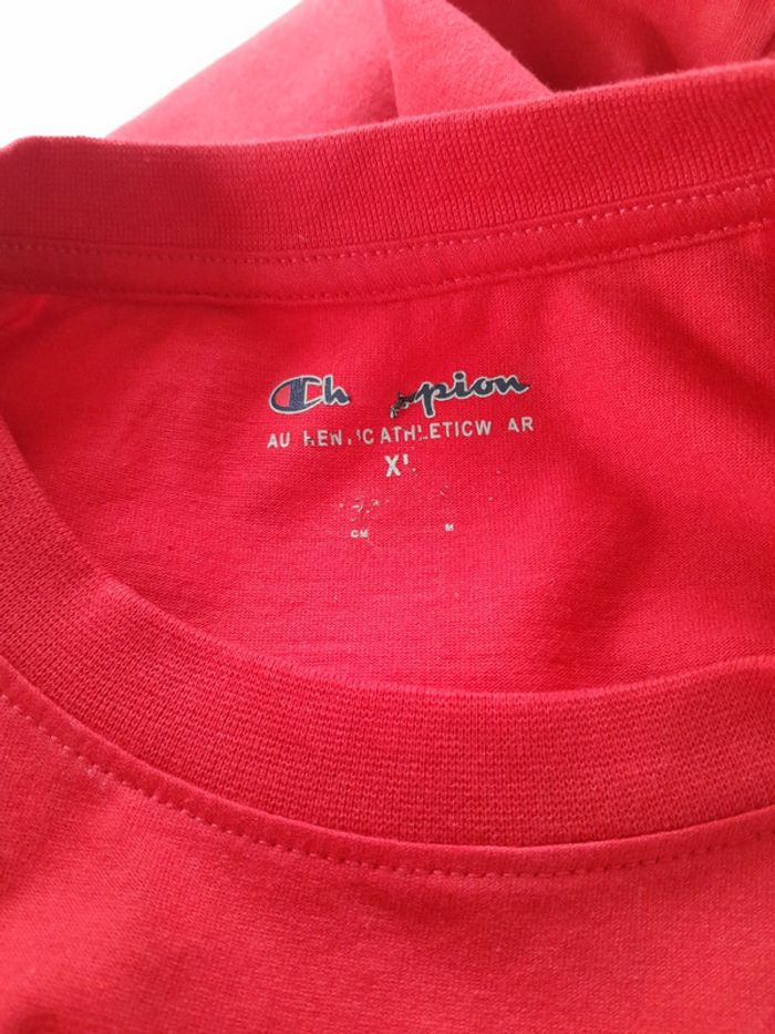 Très beau tee shirt champion avec broderie - photo numéro 5