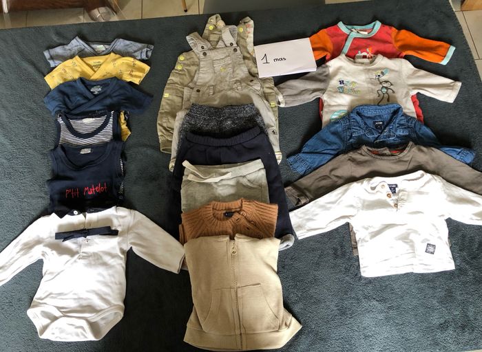 Lot vêtement 1 mois