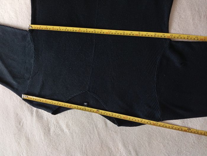 Haut noir en maille. Uniqlo 40 - photo numéro 6