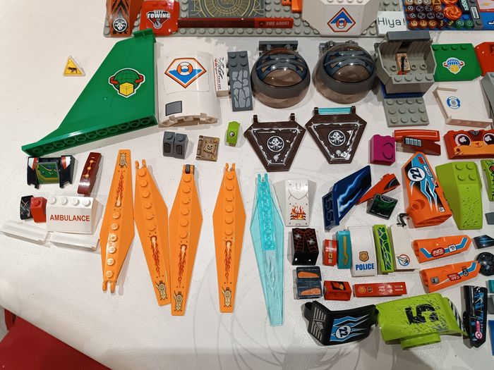 🎉🎉🎉 Énorme lot de pièces serigraphiées ou autocollant Lego - photo numéro 5