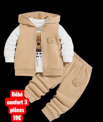 Vetement bébé 6/9 M  3 pièces veste avec capuche pantalon sweet