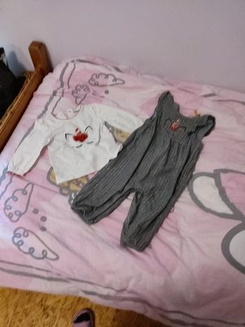 Ensemble salopette et pull fin licorne taille 23 mois