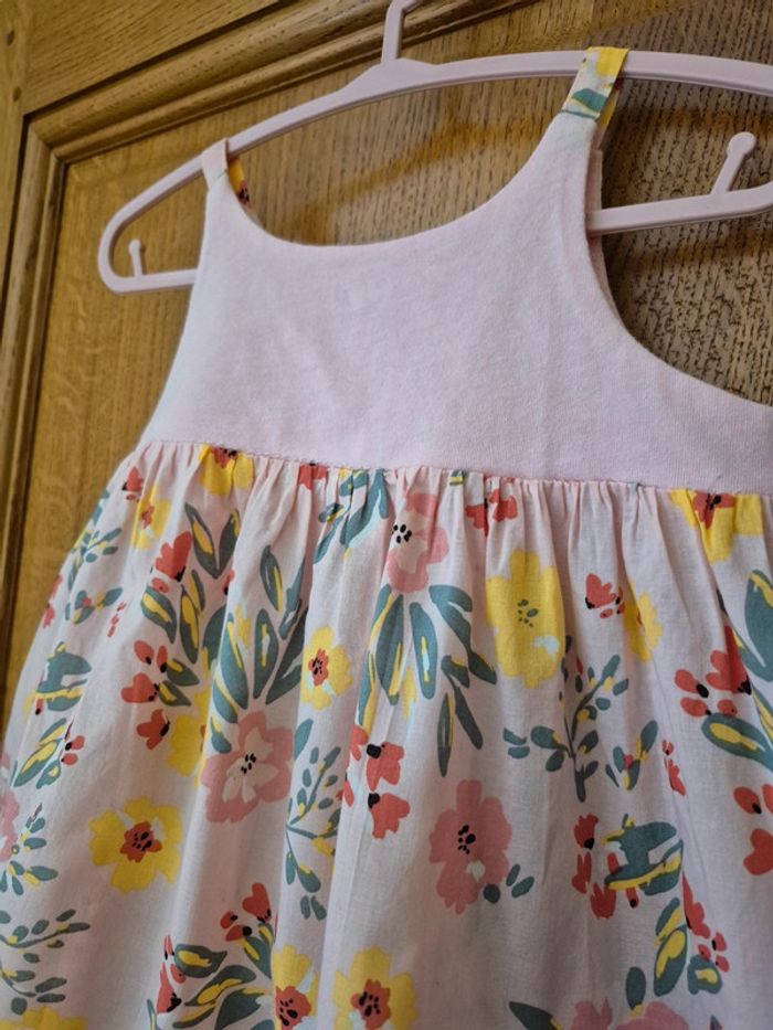 Robe rose à fleurs 23 mois - photo numéro 5