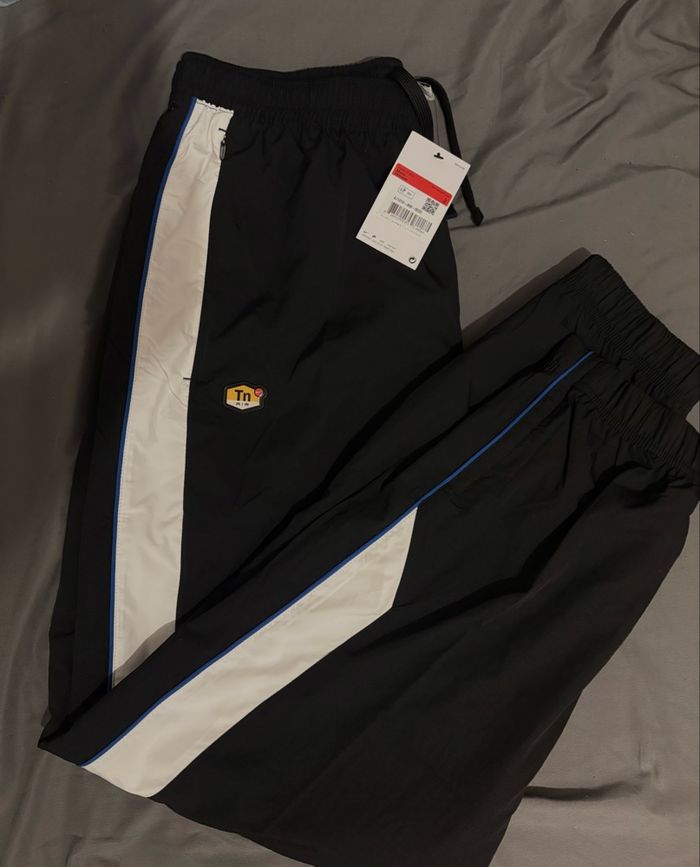 Pantalon Nike tn bleu et noir - photo numéro 4