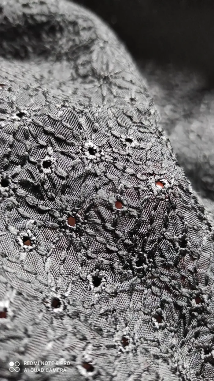 Blouse avec manches volantes - photo numéro 5