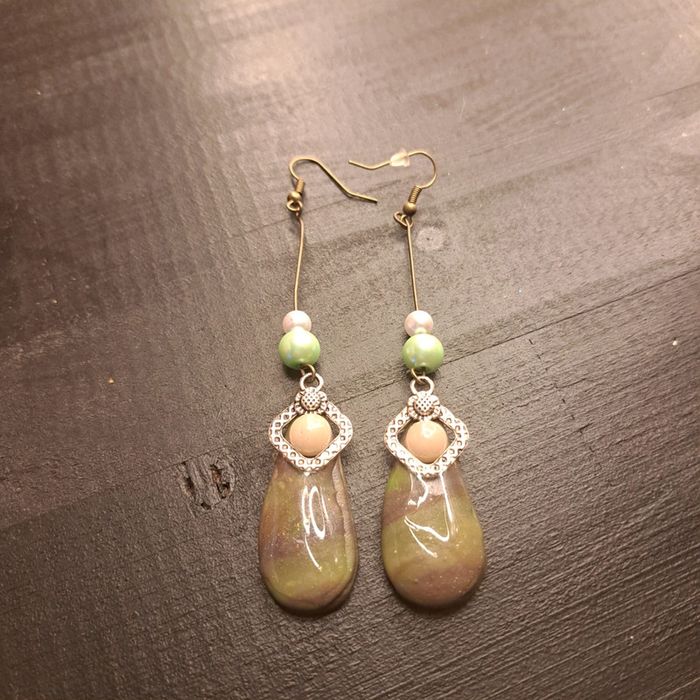 Boucles d'oreilles pendante avec pâte polymere vert marron - photo numéro 11