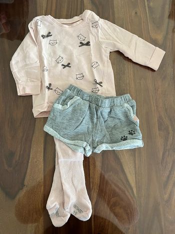 Ensemble Vertbaudet bébé fille