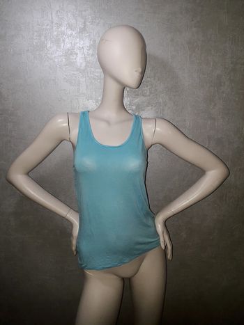 débardeur bleu ciel taille 36/38