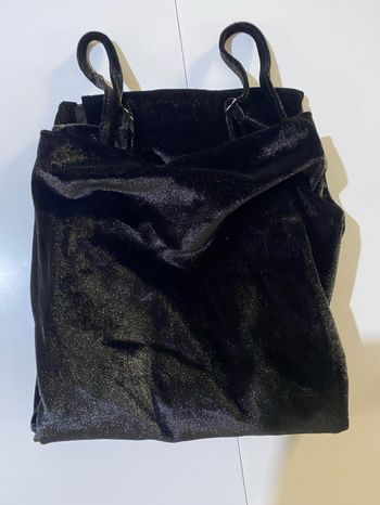 Robe à bretelles noir velours avec fente sur côté taille S